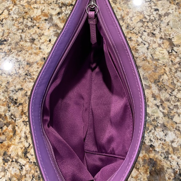 Authentic COACH Wristlet Lavender Leather. - Picture 8 of 8